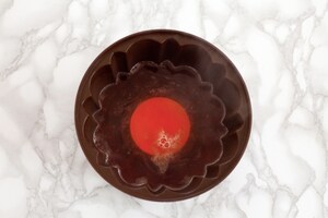 Preparazione Bavarese al cioccolato bianco con gelatina di Kir Royal  - Fase 1