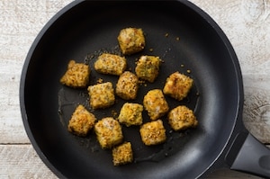 Preparazione Bocconcini di maiale in crosta di polline e semi di papavero - Fase 2