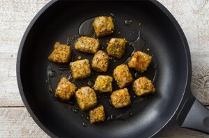 Preparazione Bocconcini di maiale in crosta di polline e semi di papavero - Fase 2