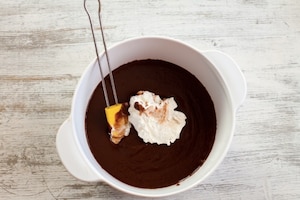 Preparazione Charlotte royale al cioccolato - Fase 7