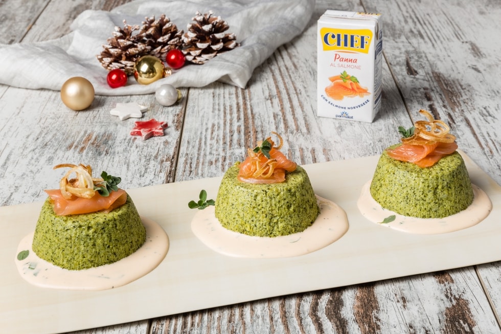 Flan di broccoli e porri croccanti con salmone affumicato ricetta