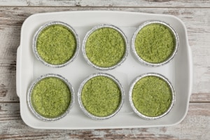 Preparazione Flan di broccoli e porri croccanti con salmone affumicato - Fase 2