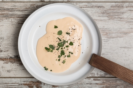 Preparazione Flan di broccoli e porri croccanti con salmone affumicato - Fase 3 Preparazione Flan di broccoli e porri croccanti con salmone affumicato - Fase 3