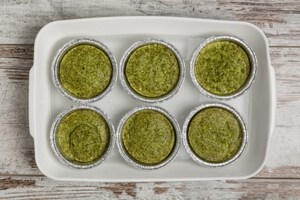 Preparazione Flan di broccoli e porri croccanti con salmone affumicato - Fase 3