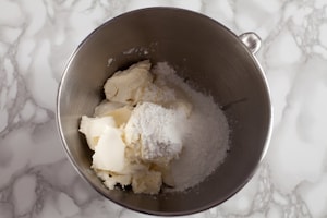 Preparazione Panettone ripieno - Fase 1