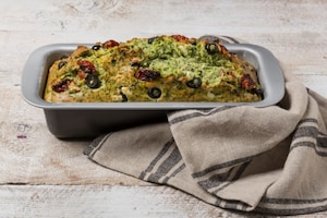 Preparazione Plumcake salato agli spinaci con feta e pomodori secchi - Fase 4