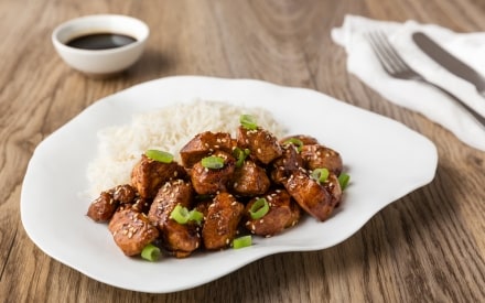 Pollo teriyaki con riso basmati e cipollotto fresco