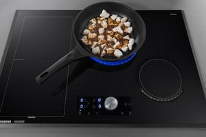 Preparazione Pollo teriyaki con riso basmati e cipollotto fresco - Fase 2