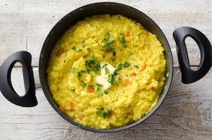 Preparazione Risotto alla curcuma con carciofi fritti - Fase 4