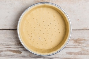 Preparazione Torta di pesche sciroppate e amaretti - Fase 2