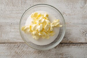 Preparazione Torta soffice ai mirtilli - Fase 1