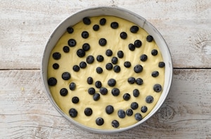 Preparazione Torta soffice ai mirtilli - Fase 4