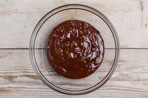 Preparazione Tronchetto al cioccolato e arancia - Fase 1