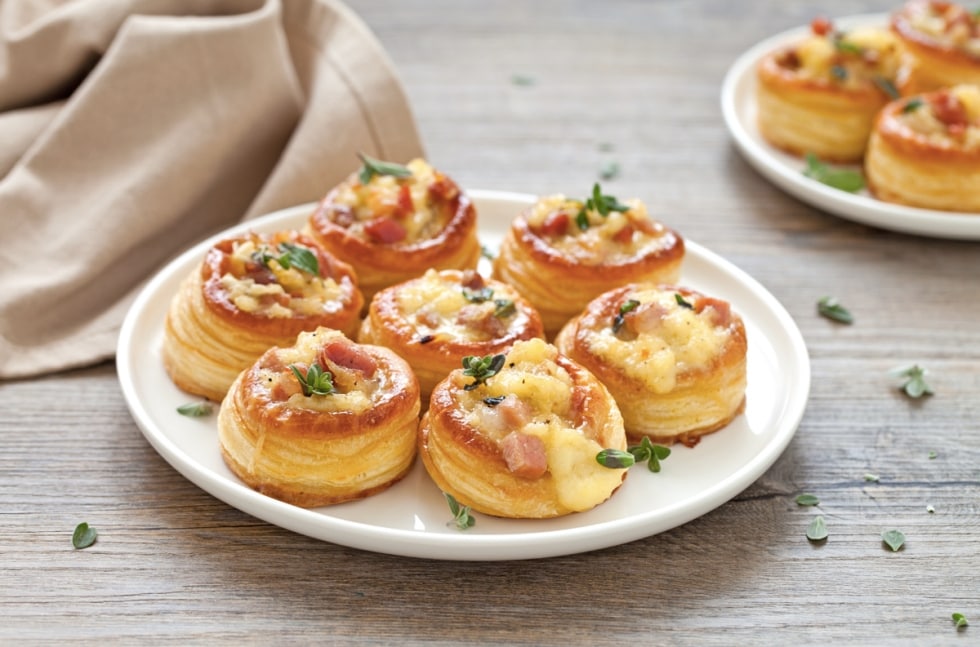 Vol au vent al prosciutto, Brie e Cognac ricetta