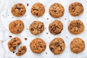 Preparazione Cookies con cioccolato di Modica e frutti rossi - Fase 3