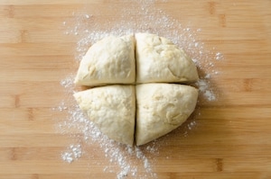 Preparazione Frustine con patate, speck e prosciutto crudo - Fase 2