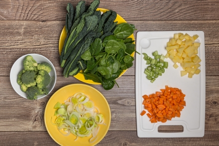 Preparazione Minestrone surgelato - Fase 1 Preparazione Minestrone surgelato - Fase 1