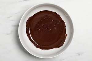 Preparazione Mousse al cioccolato senza uova - Fase 1