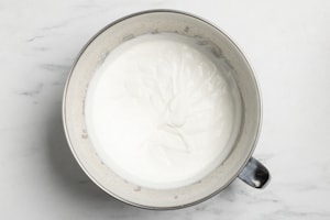 Preparazione Mousse al cioccolato senza uova - Fase 2