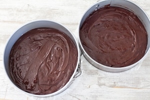 Preparazione Torta al cioccolato e frutti di bosco - Fase 3