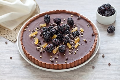 Torta al cioccolato e more