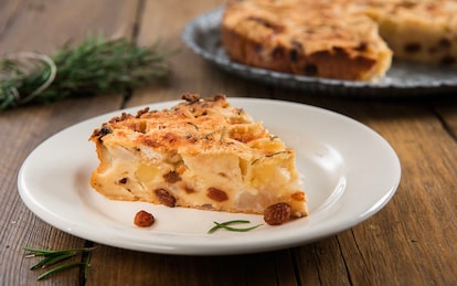 Torta di pane e frutta (Miascia)