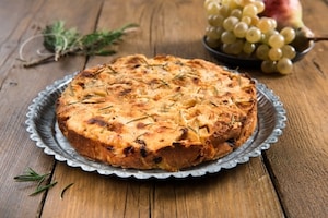 Preparazione Torta di pane e frutta (Miascia) - Fase 2