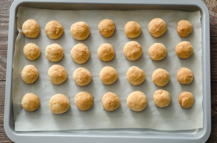 Preparazione Baci di dama al formaggio - Fase 2 Preparazione Baci di dama al formaggio - Fase 2