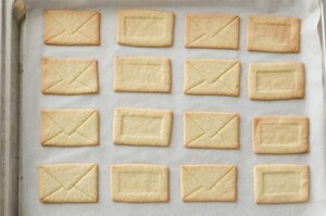 Preparazione Biscotti di pasta frolla con crema di nocciole e pistacchi - Fase 5