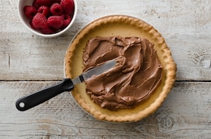 Preparazione Crostata con mascarpone, Nutella e lamponi - Fase 3