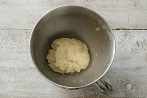 Preparazione Crostatine salate con cipolle caramellate - Fase 1