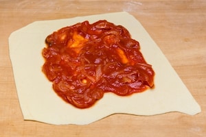 Preparazione Scacce ragusane - Fase 4