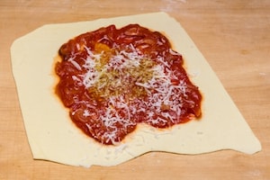 Preparazione Scacce ragusane - Fase 5