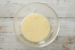 Preparazione Torta al cioccolato con crema al mascarpone e frutti di bosco  - Fase 1