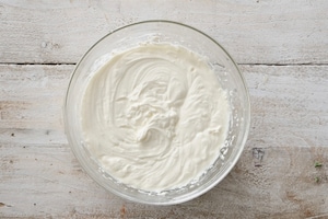 Preparazione Torta al cioccolato con crema al mascarpone e frutti di bosco  - Fase 3