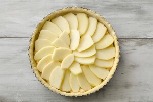 Preparazione Torta alle mele e frangipane - Fase 5