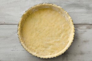 Preparazione Torta alle mele e frangipane - Fase 3
