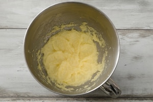 Preparazione Torta alle mele e frangipane - Fase 2