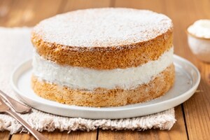 Preparazione Torta soffice con crema al latte - Fase 5