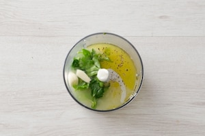 Preparazione Alici marinate al limone - Fase 1