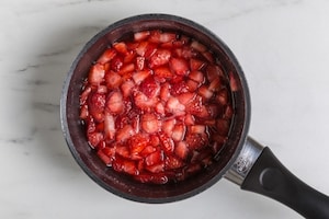 Preparazione Cheesecake alle fragole - Fase 6