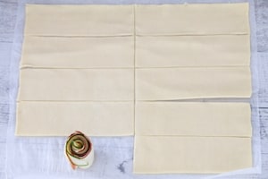 Preparazione Colomba salata di pasta sfoglia - Fase 2