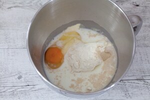 Preparazione Corona salata fave, piselli e pancetta - Fase 1