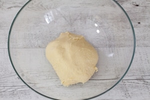 Preparazione Corona salata fave, piselli e pancetta - Fase 1