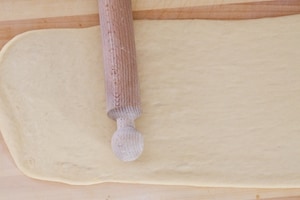 Preparazione Corona salata fave, piselli e pancetta - Fase 3