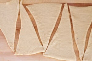 Preparazione Corona salata fave, piselli e pancetta - Fase 4