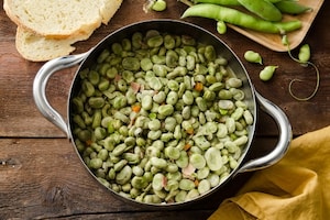 Preparazione Fave fresche al prosciutto - Fase 3