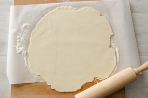 Preparazione Galette rustica con mele e salsa al caramello - Fase 3