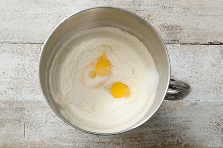 Preparazione Mini baguette di pan brioche dolce - Fase 1 Preparazione Mini baguette di pan brioche dolce - Fase 1