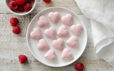 Mini mousse di yogurt e lamponi